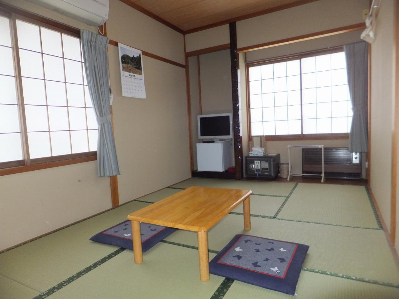 Minshuku Iwatakan Takayama  Eksteriør billede